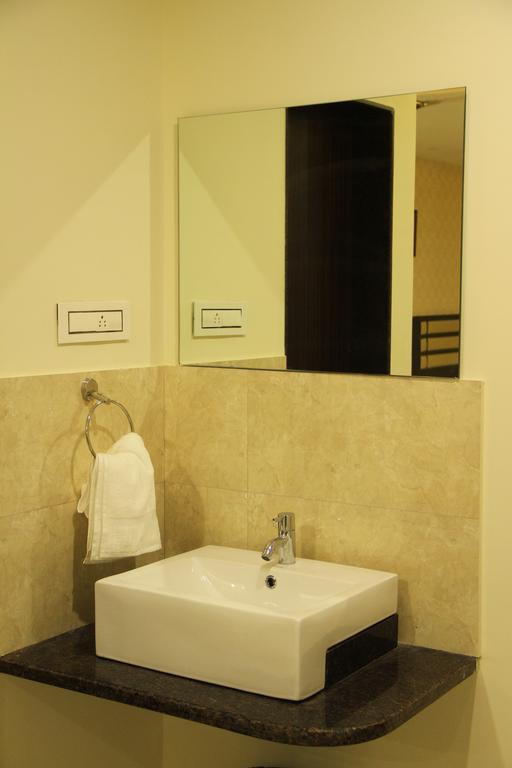 Hotel M.P Temples Inn Кумбаконам Номер фото